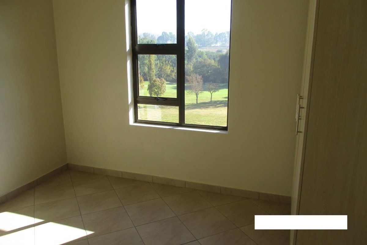 2 BEDROOM FLAT TO RENT IN PHILIP NEL PARK - Photo 4