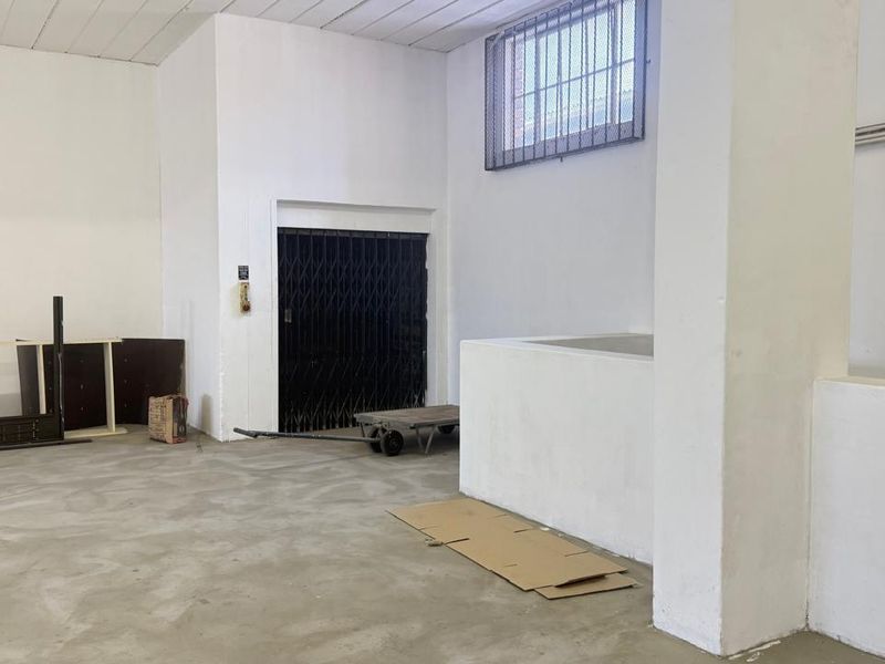 VERSATILE BUSINESS SPACE - Photo 8