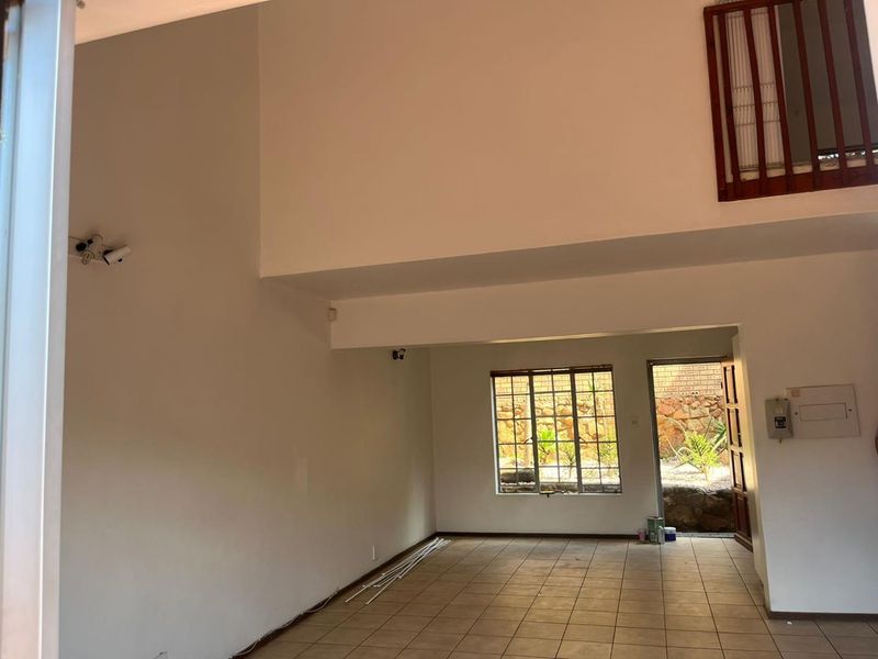 Lovely Townhouse in Murrayfield - Photo 8