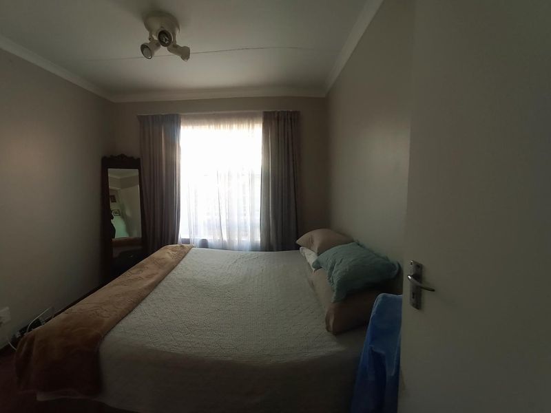 A SPACIOUS HOME - Photo 7