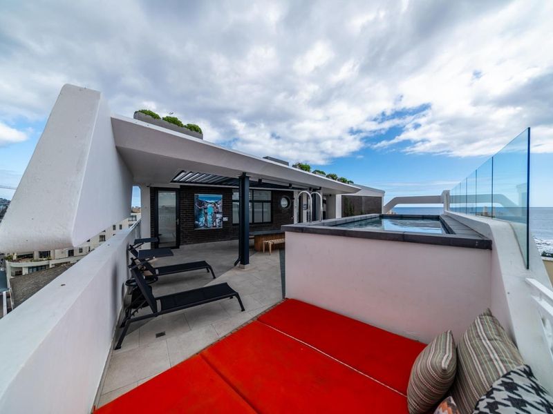 Modern Industrial-Chic Apartment with Ocean Views in Sea Point - Photo 5