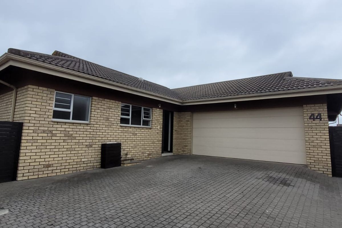 Urban Village George 3 Bedroom House For Sale - Photo 3