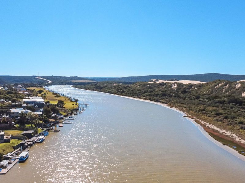 Directors Home For Sale - Photo 2