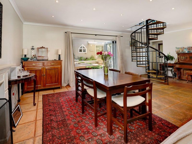 Quaint Characterful Home in Sought-After Street! - Photo 9