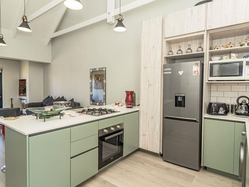 Hartland Retirement Village – Modern Lifestyle with Premier Healthcare Support - Photo 6