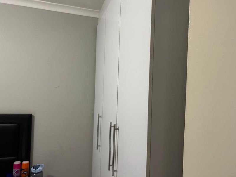 Clayville R 960 000-2 Bed family home - Photo 8