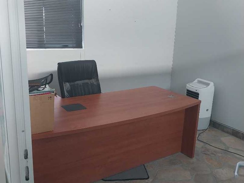 PRIME OFFICE BUILDING FOR SALE – N$1,210,000 (COSTS EXCLUDED | PRICE NEGOTIABLE) | ONGWEDEVA EXT 12 – NORTH VIEW PARK 1 - Photo 5