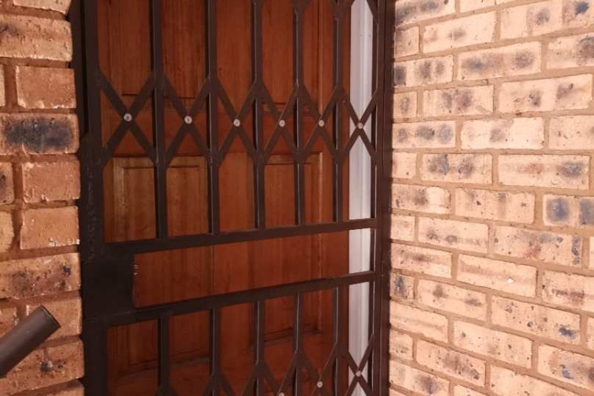 2 bedroom apartment for sale - Photo 3