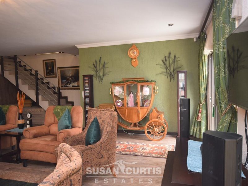 HOUSE WITH FLAT IN EXT 9, FOR SALE - Photo 2