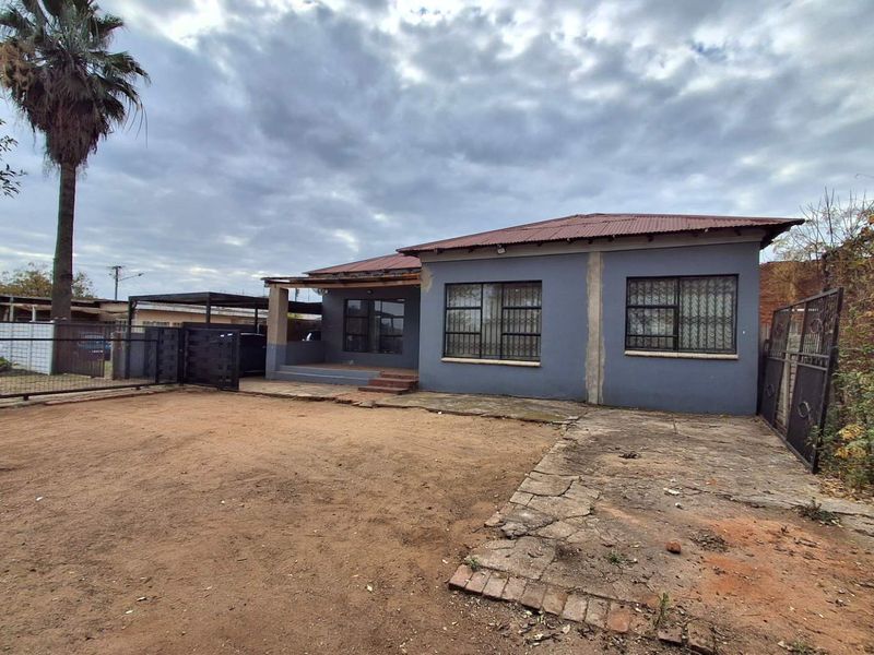 Three bedrooms house for sale in Pretoria West - Photo 5