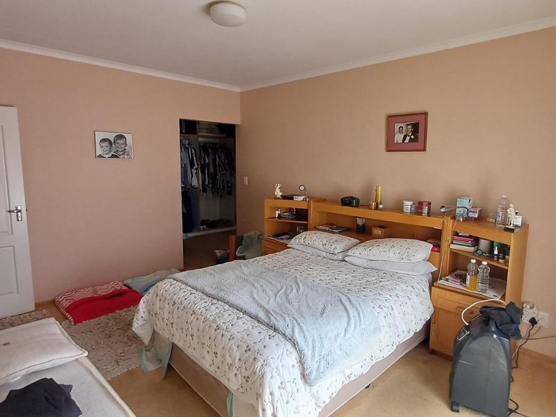 Family home with flat - Photo 7