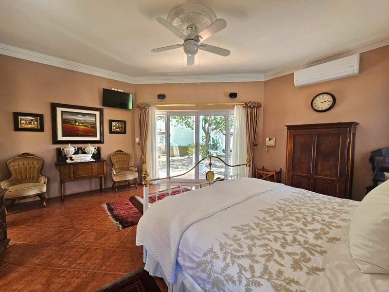 Ambassadorial Victorian Beauty: Fully Furnished Rental in Ludwigsdorf! - Photo 9