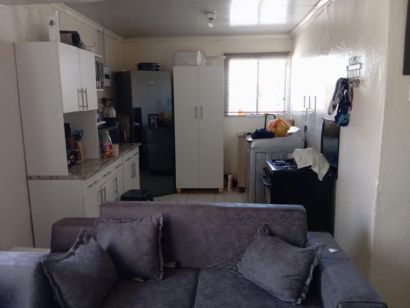 1 Bedroom House for Sale in Delft South - Photo 4