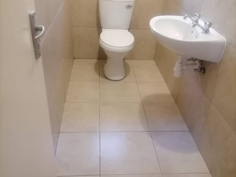3 Bedroom Freestanding House for Sale in Okahandja Extension 6 - Photo 6