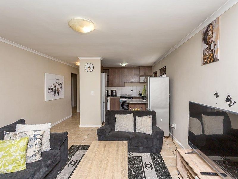 Estate Living Made Easy in Parklands - Photo 6