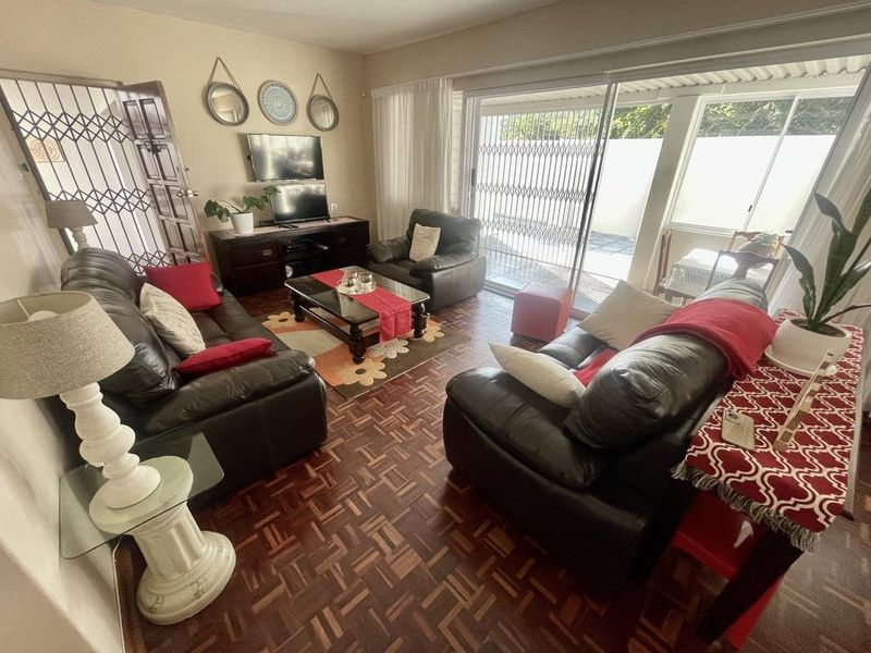 Hendra - Cozy 4 Bedroom Duplex To Rent In La Lucia - Photo 3