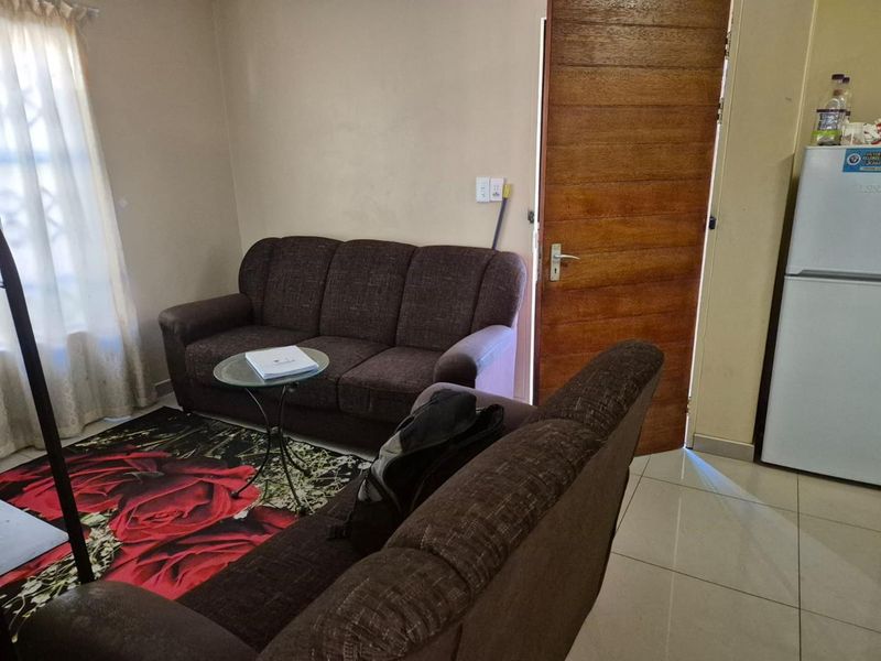 Riverside View- R 800 000 Family Home - Photo 10