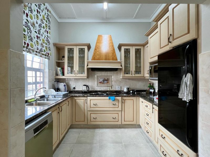 Welcome Home! - Photo 3