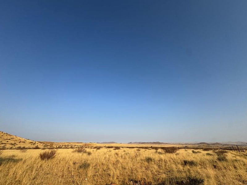 Just 30km from Usakos – perfectly tucked between Swakopmund and Windhoek – lies this little gem of a game farm - Photo 4