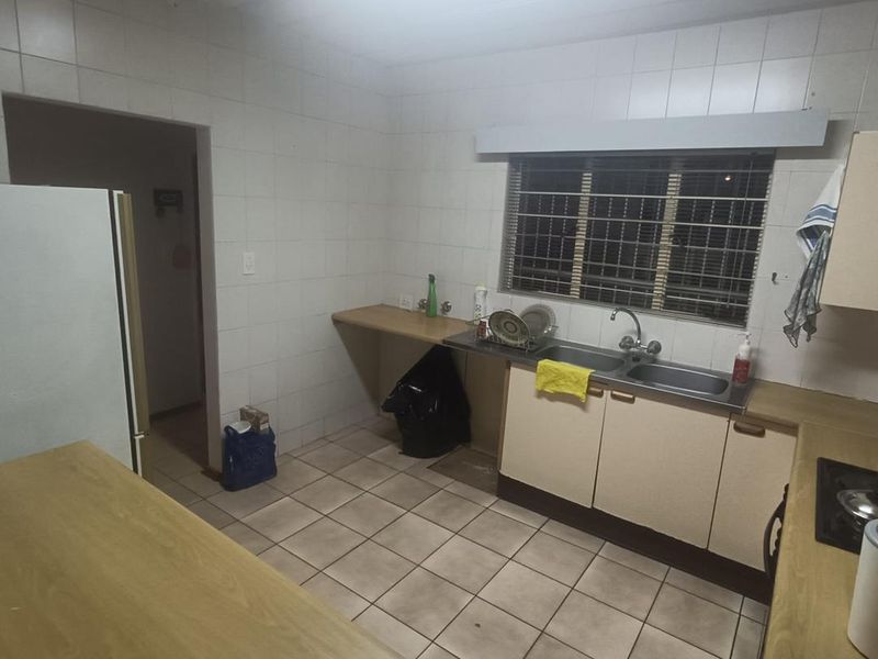 Spacious Ground Floor Unit For Sale in Zwartkops X 7 - Photo 8