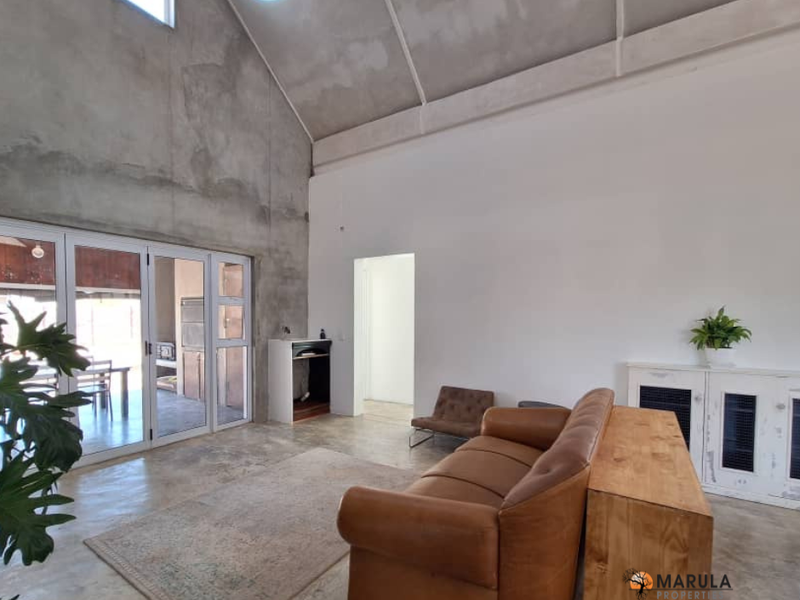 FOR SALE | STYLISH FAMILY HOME | OMEYA ESTATE - Photo 5