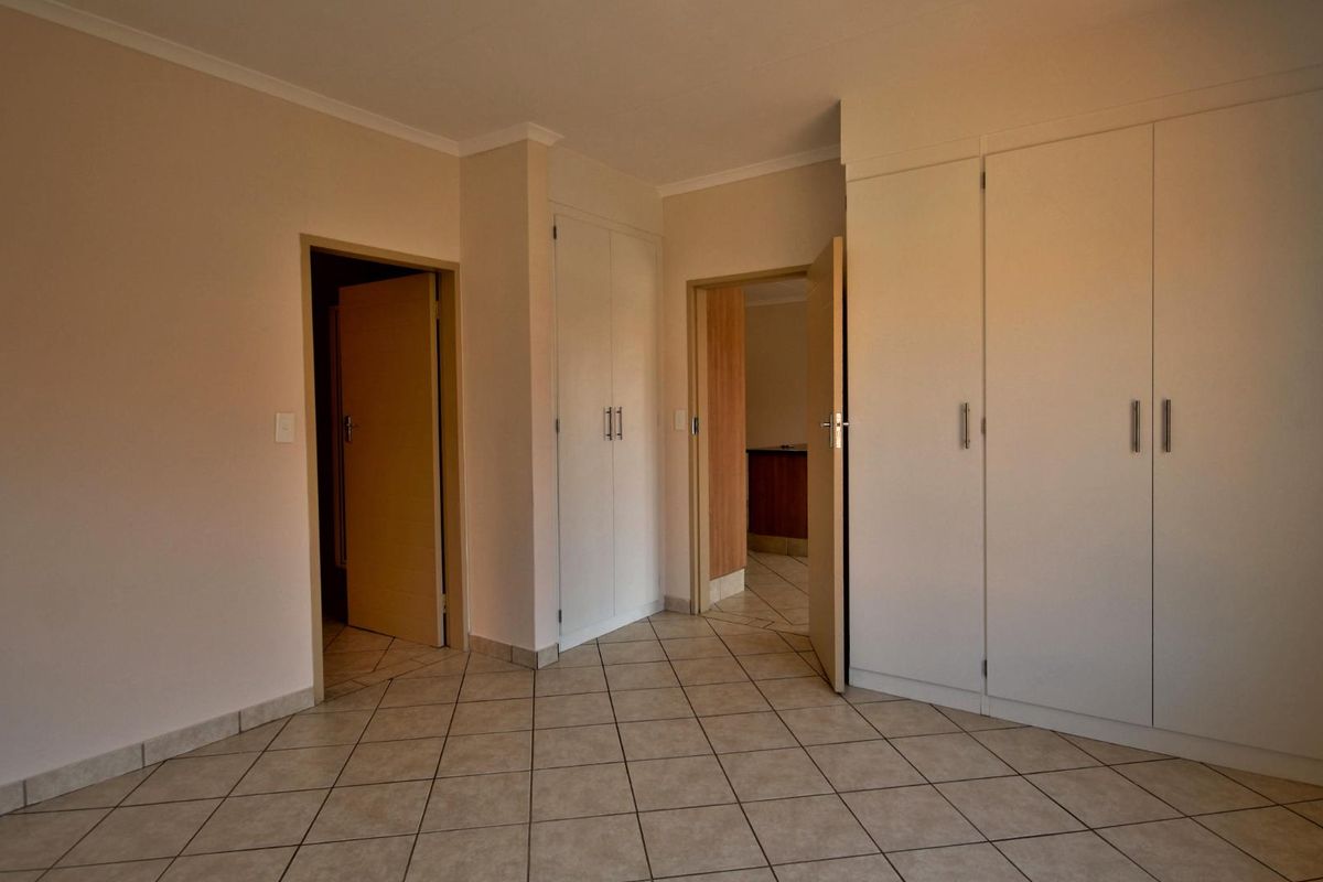 Modern ground floor 1 Bedroom! - Photo 5