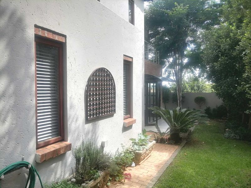 **Luxury Townhouse Living in Montana** - Photo 7