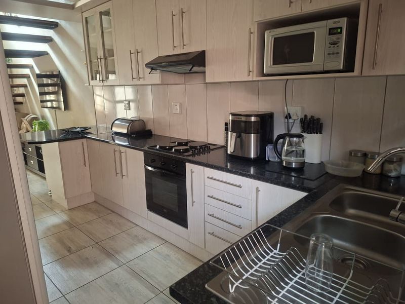 FOR SALE | WINDHOEK WEST - Photo 9