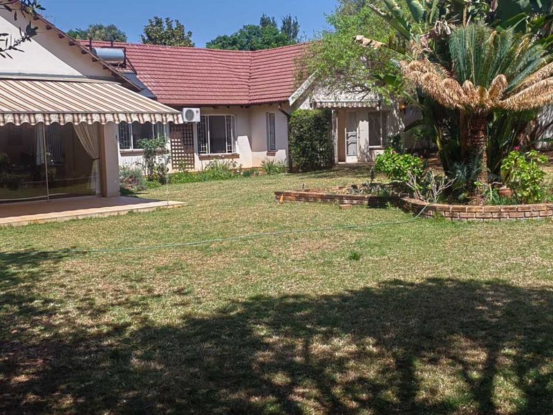 4 bedroom house to rent in Sharonlea - Photo 2