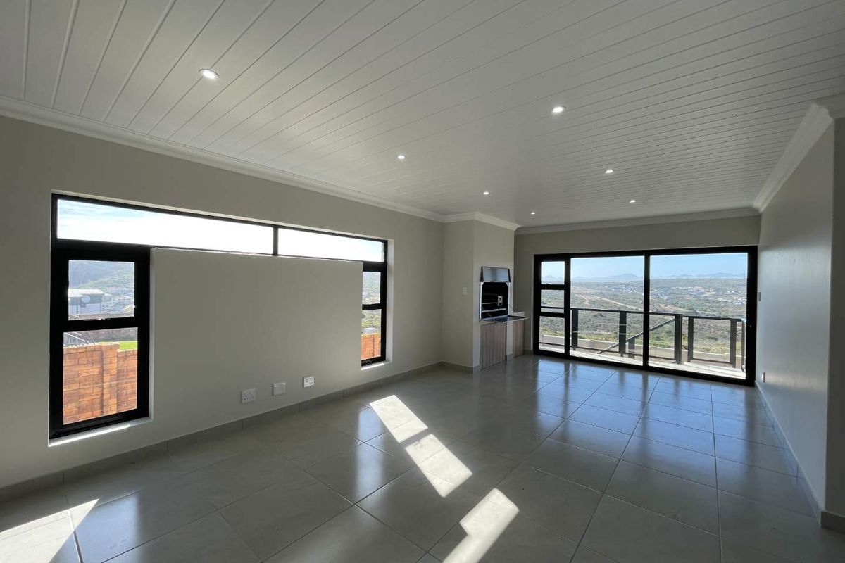 Brand New Modern Low-Maintenance Facebrick 3 Bedroom Duet Home For Sale in Island View, Mossel Bay - Photo 5