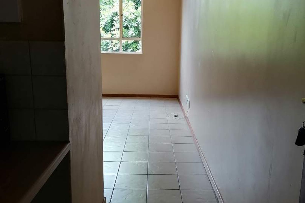 BACHELOR FLAT TO RENT - Photo 5