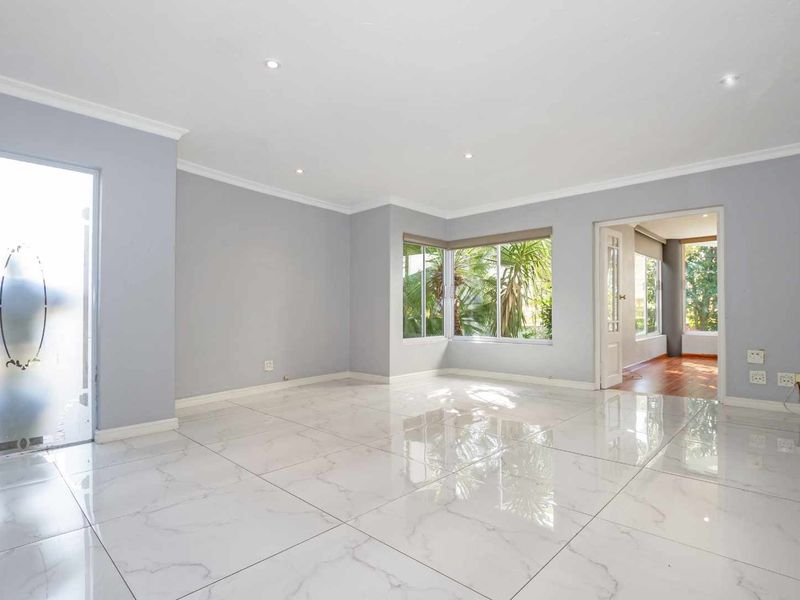 MODERN 4 BEDROOM HOME FOR RENT IN DAINFERN GOLF ESTATE - Photo 5