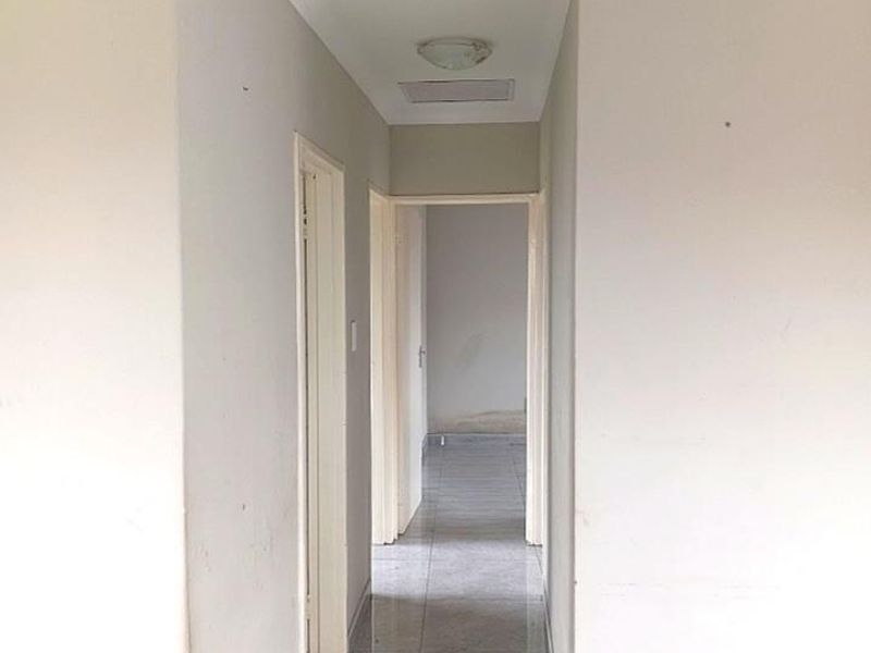 24/7 Monitored Security with Biometric Access | Executive 3-Bedroom Residence in Dawn City, Dawn Park Step into secure contemporary living - Photo 7