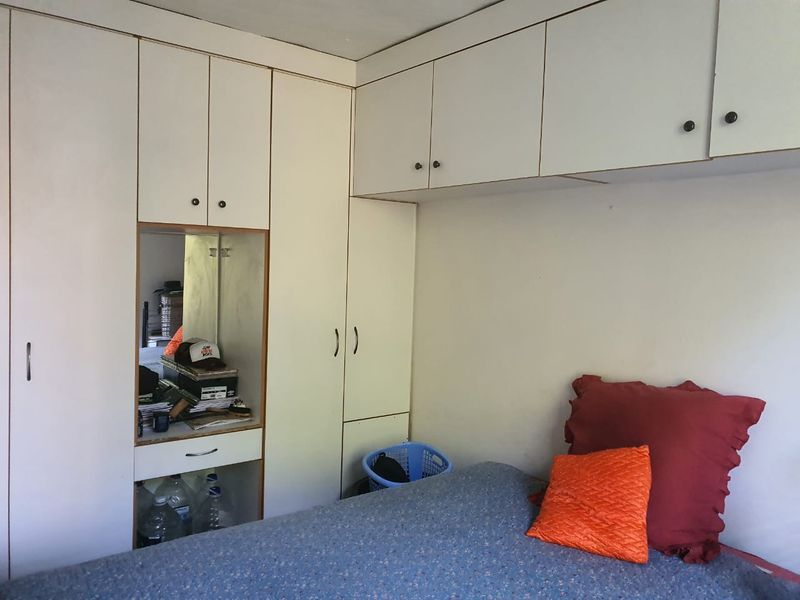 Flat For Sale - Photo 7
