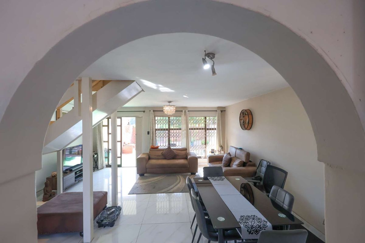 Stylish 3-Bedroom Duplex- Entertain In Style with Private Garden and Built In Braai - Photo 3