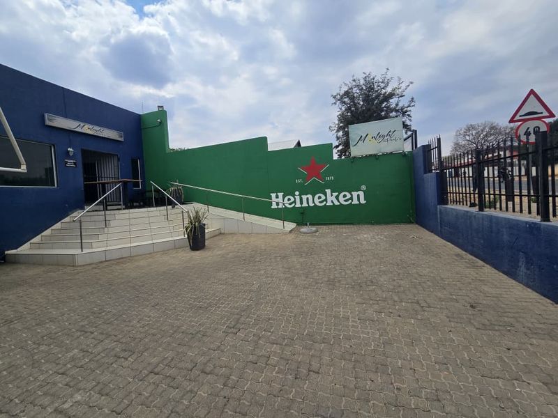Prime Commercial Property for Sale – Exceptional Location in Windhoek Central - Photo 2