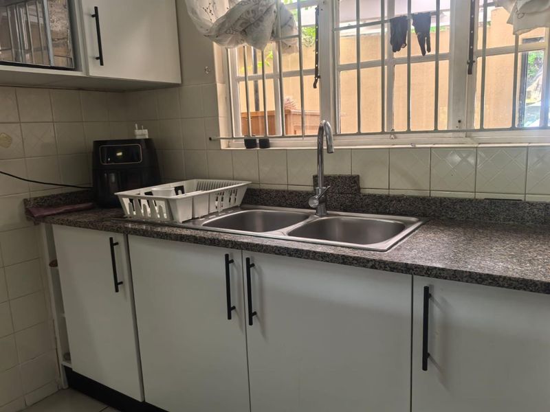 Charming Malvern Home with Balcony &amp; Modern Kitchen! - Photo 3