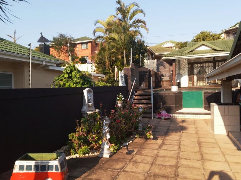 Immaculate 3 bedroom 4 bathroom home for sale in sought after Somerset Park - Photo 10