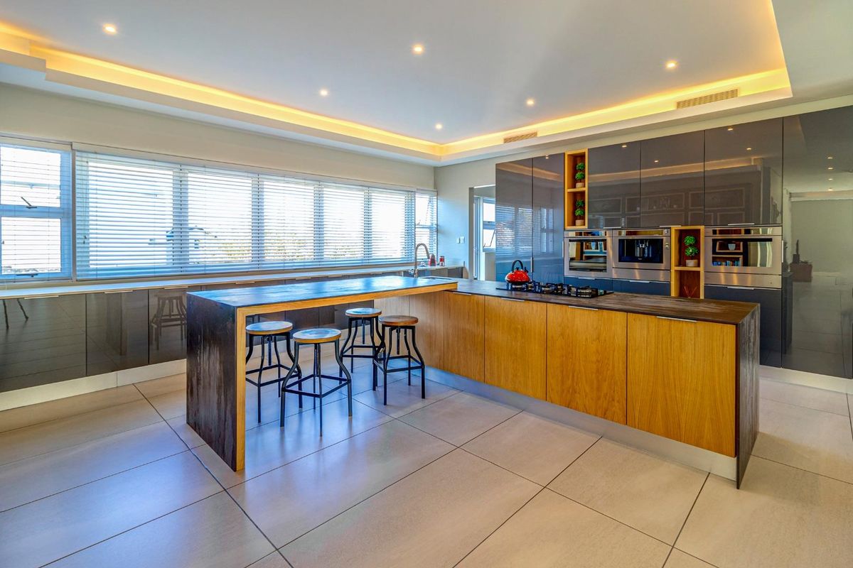 Stunning Four Bedroom Family Home For Sale in Waterfall Country Estate - Photo 4