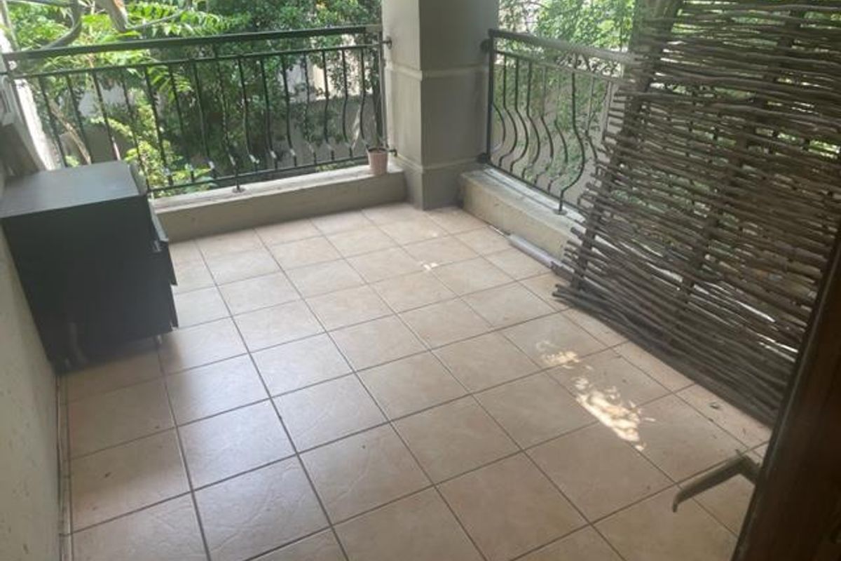 UNFURNISHED 1 BEDROOM - Photo 5