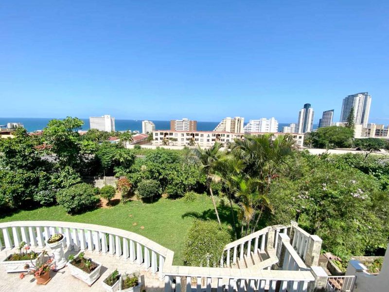 Spacious Family Home in Umhlanga (Shared Property) - Photo 2