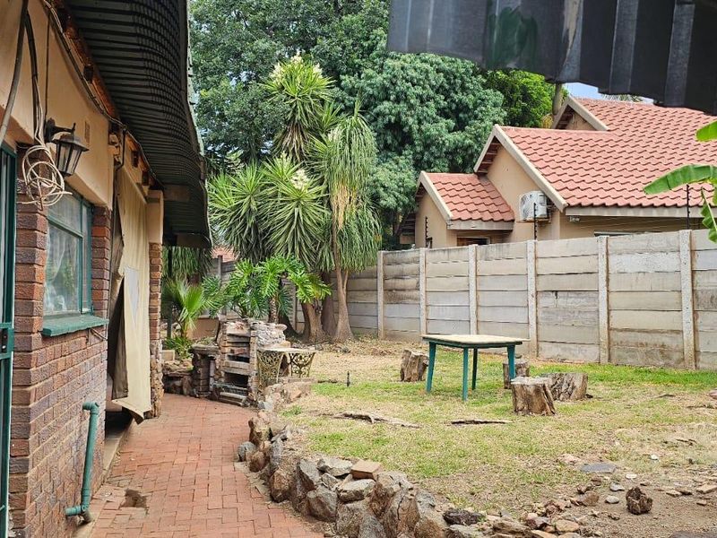 Stunning house for sale in Brits - Photo 4