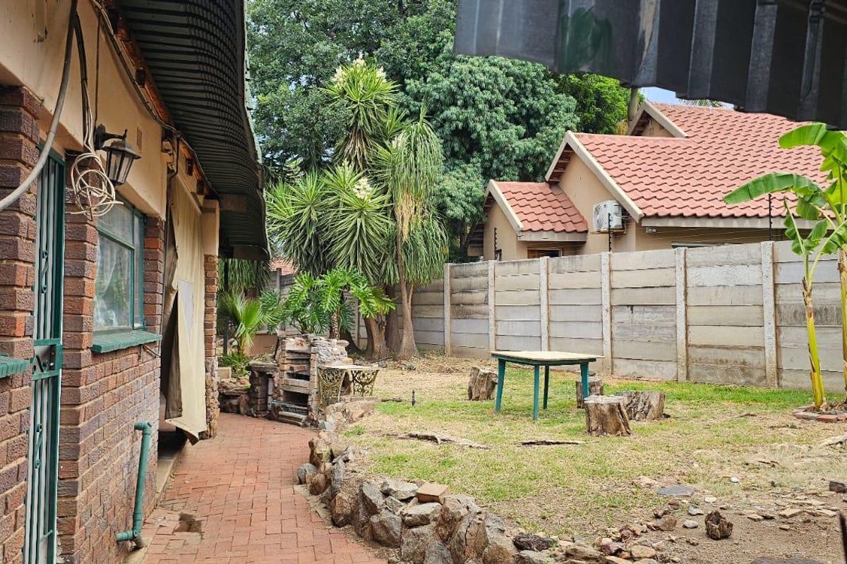 Stunning house for sale in Brits - Photo 4