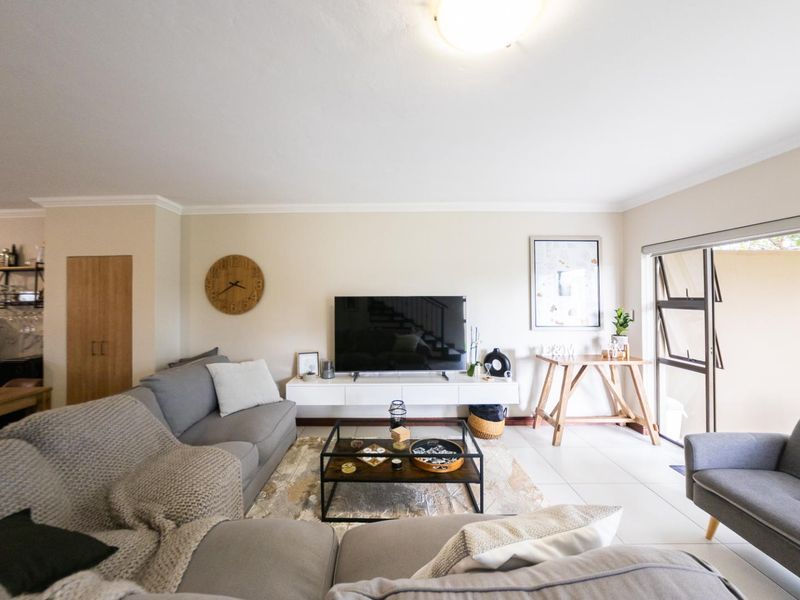 Full title Fully kitted Townhouse in Heritage Hill - Photo 3