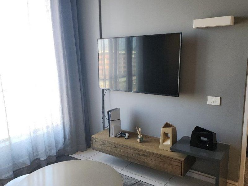 SOPHISTCATED FULLY FURNISHED 1 BED APARTMENT FOR SALE - Photo 4