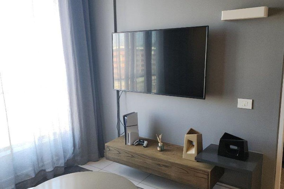 SOPHISTCATED FULLY FURNISHED 1 BED APARTMENT FOR SALE - Photo 4