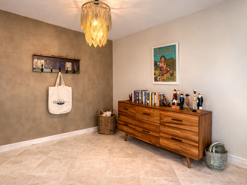 Live Large: Expansive Home with Security & Entertainment - Photo 10