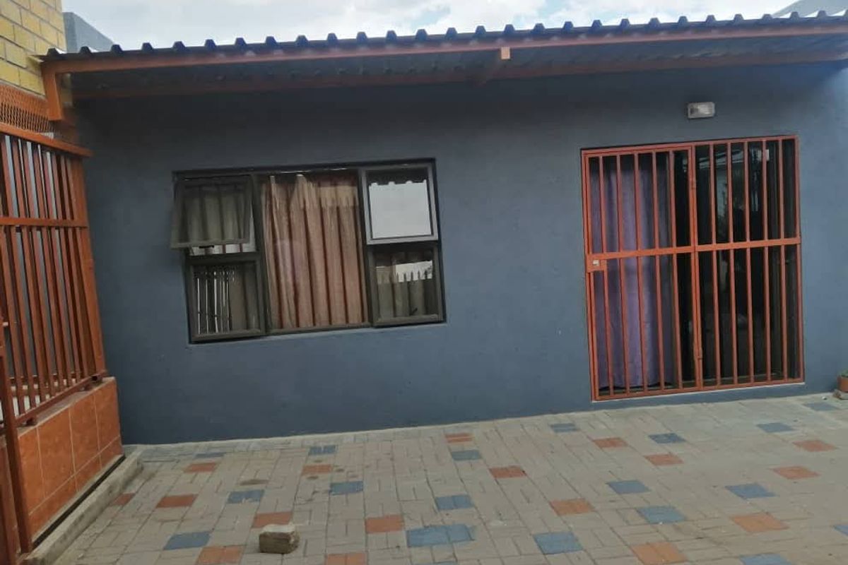 Freestanding House For Sale In Okahandja, Nau Aib, Extension 1 - Photo 3