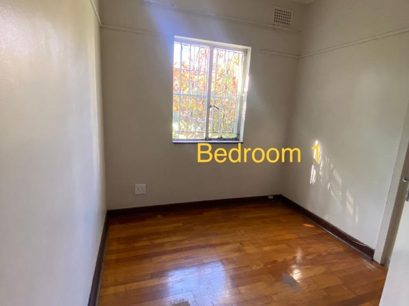 Charming 2Bedroom Apartment in the Heart of Montclair - Photo 5