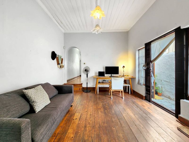 CHARMING OLD-WORLD SEMI-DETACHED COTTAGE WITH ENDLESS POTENTIAL - Photo 8